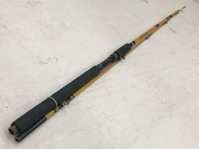 lot 17 image: Vintage Eagle Claw Starfire 86 Tw...