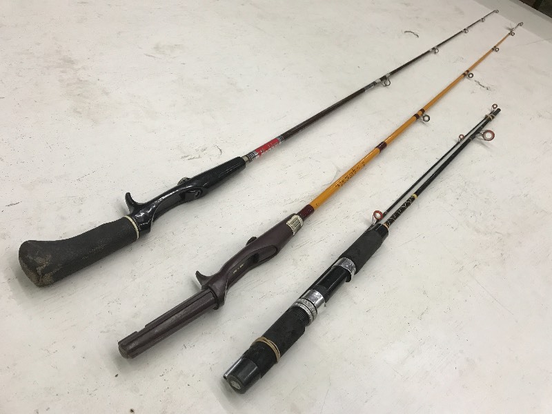 lot 19 image: Lot Of (3) Vintage Casting Rods ...