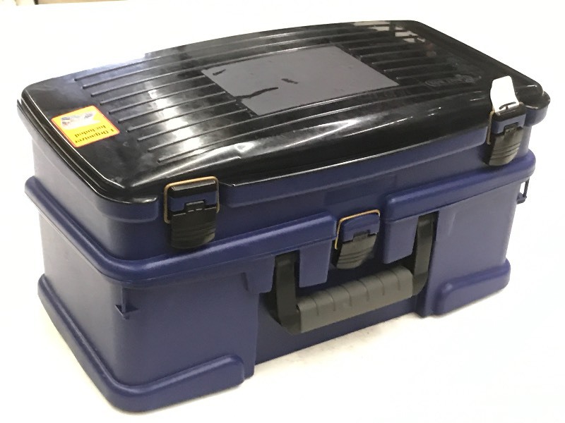 lot 44 image: Bait-Box Plastic Tackle Box ...