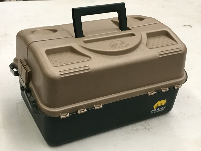 lot 43 image: Plano Fold-Out Plastic Tackle Stati...