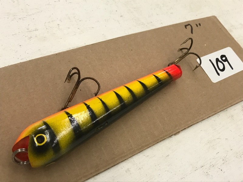 lot 109 image: (1) 7 Muskie Lure ...