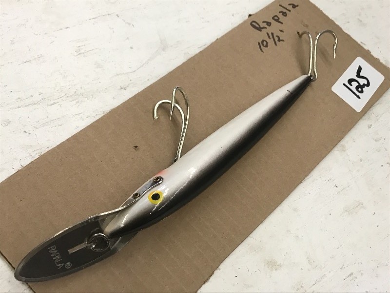 lot 125 image: (1) 10.5 Rapala Muskie Lure ...