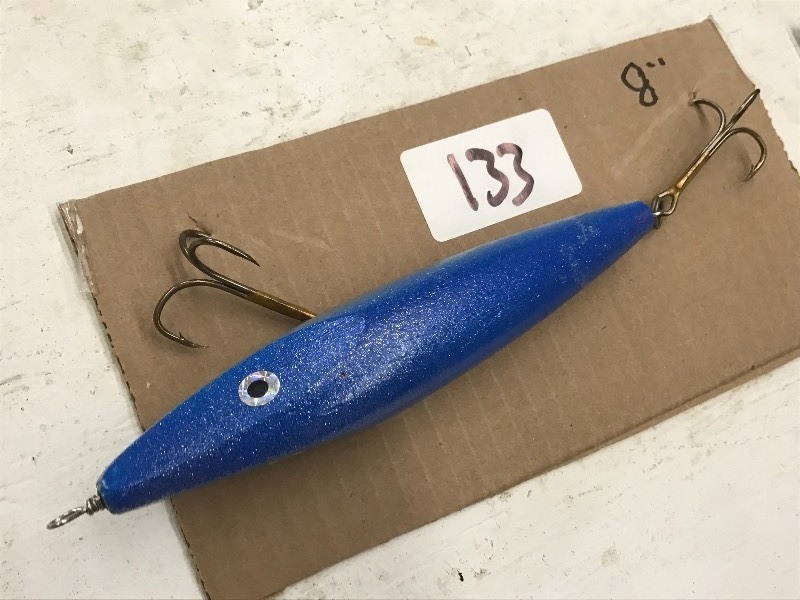 lot 133 image: (1) 8 Muskie Lure ...