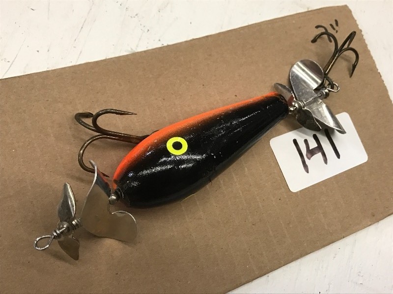 lot 141 image: (1) 7 Muskie Lure With Spinner ...
