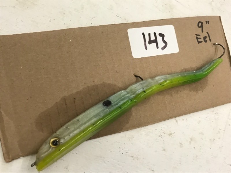 lot 143 image: (1) 9 Eel Muskie Lure ...