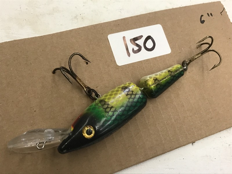 lot 150 image: (1) 6 Jointed Muskie Lure ...
