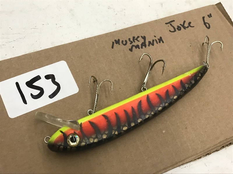 lot 153 image: (1) 6 Musky Mania Jake Muskie Lure...