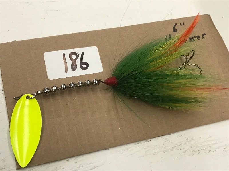 lot 186 image: (1) 6 Harrasser Muskie Lure ...