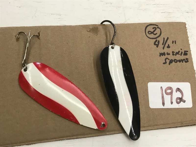 lot 192 image: (2) 4.5 Muskie Spoon Lures ...