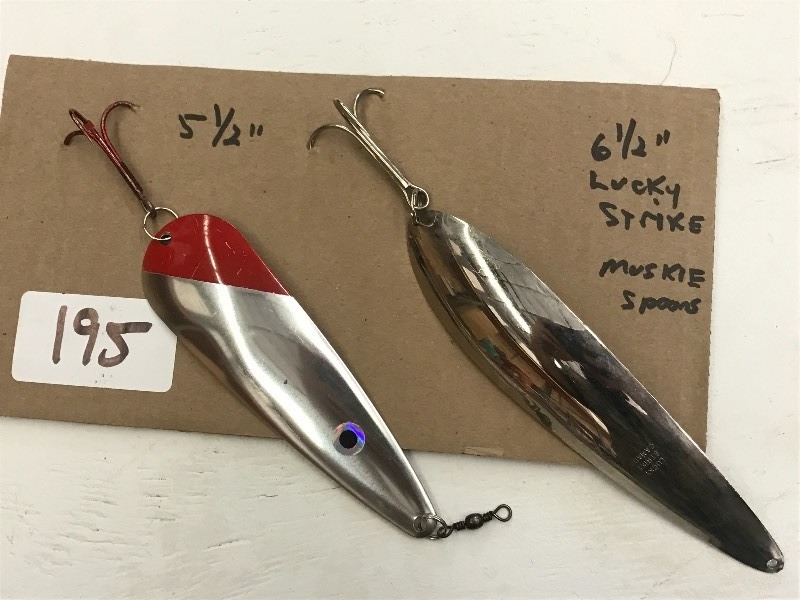 lot 195 image: (1) 5.5 & (1) 6.5 Lucky Strike Mu...