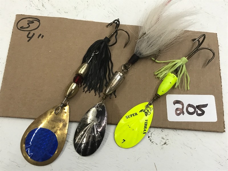 lot 205 image: (3) 4 Spinner Muskie Lures ...