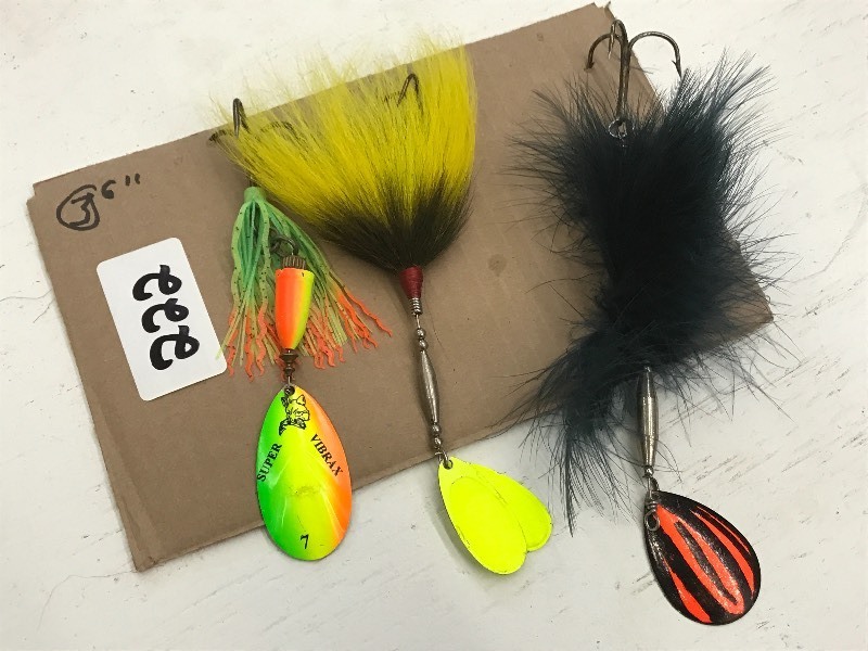 lot 222 image: (3) 6 Spinner Muskie Lures ...