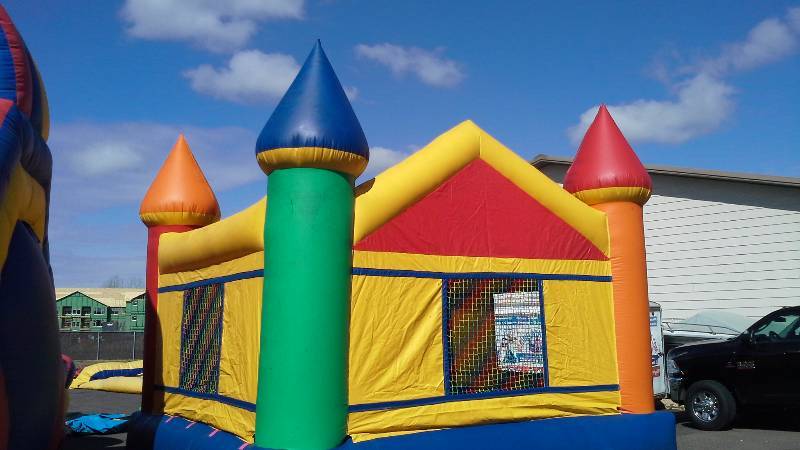 lot 9 image: 15 X 15 Multi Color Castle
