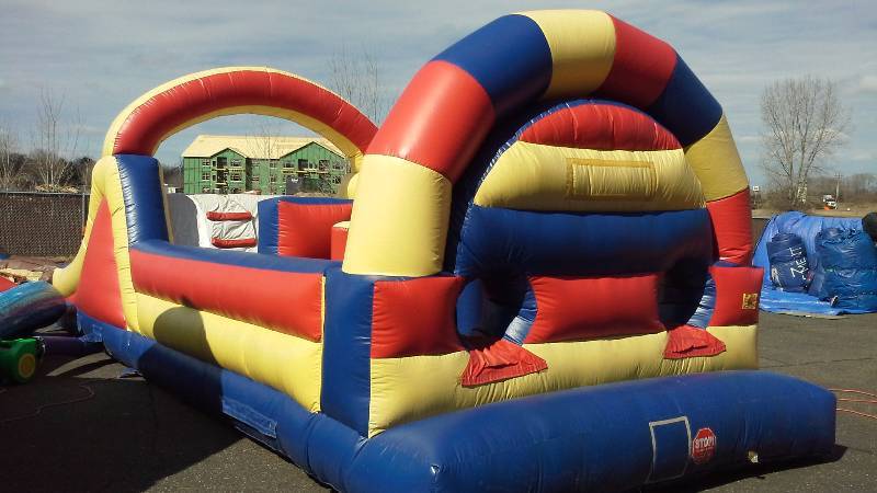 lot 12 image: 36Ft Obstacle Course with Climb and Slide
