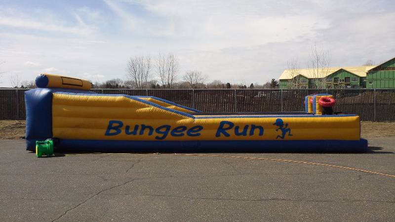 lot 40 image: 3 Lane Bungee Basketball