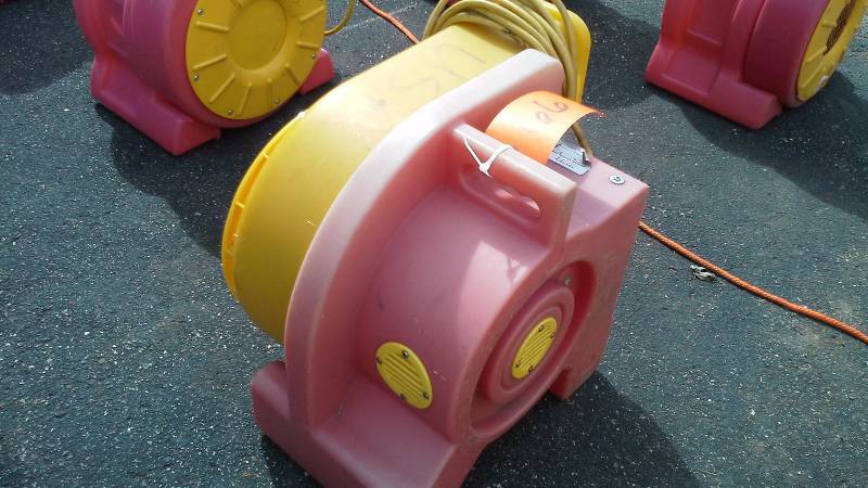 lot 66 image: Tool King Air Eagle  1.5 HP High Volume Blower