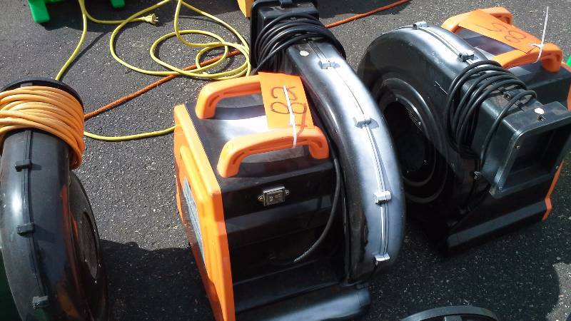 lot 82 image: Zoom  1.5HP Blower UL listed