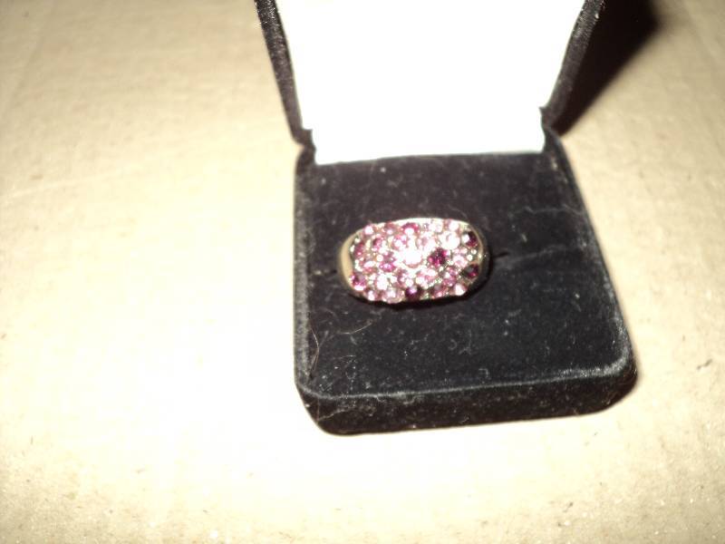1 new purse with new jewelry, see p...
