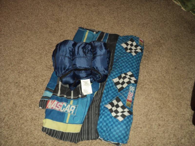 2 sleeping bags, one children nasca...