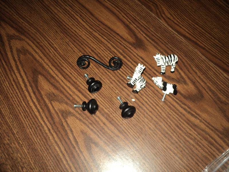zebra drawer knobs...