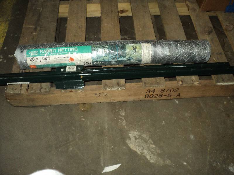 new garden netting, 28inx50feet, wi...