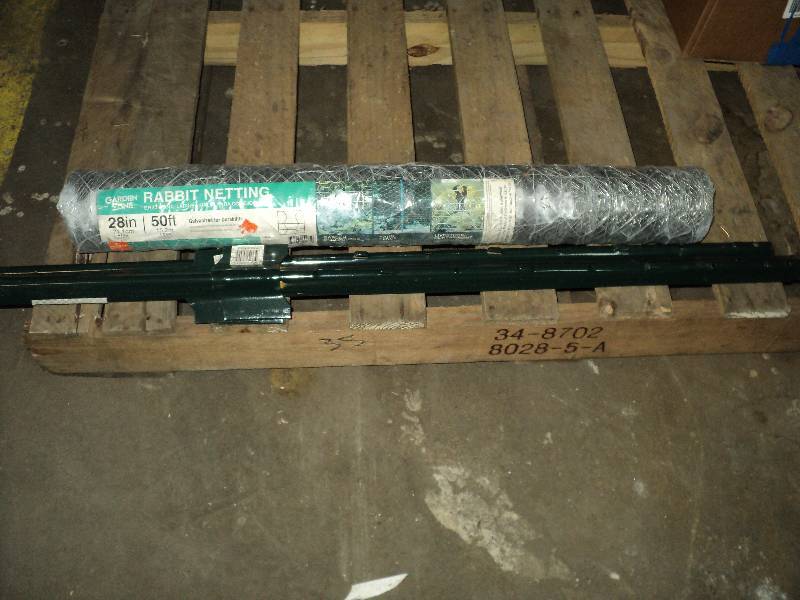 new garden netting, 28inx50feet, wi...