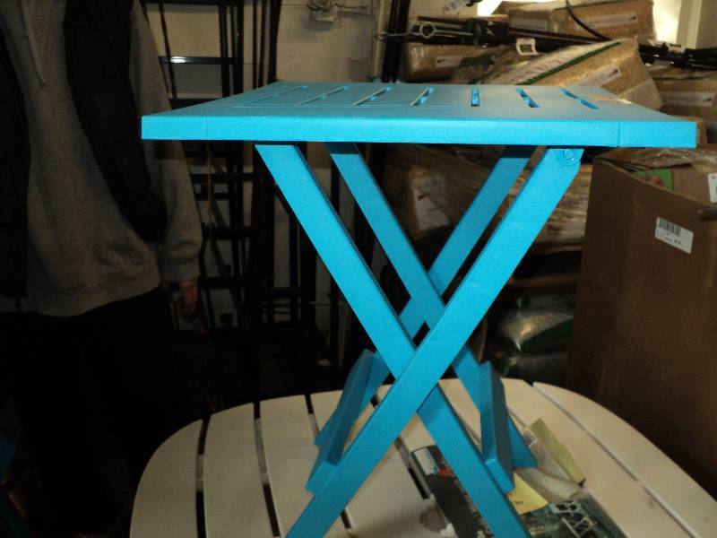 2 blue collapsable outdoor side tab...