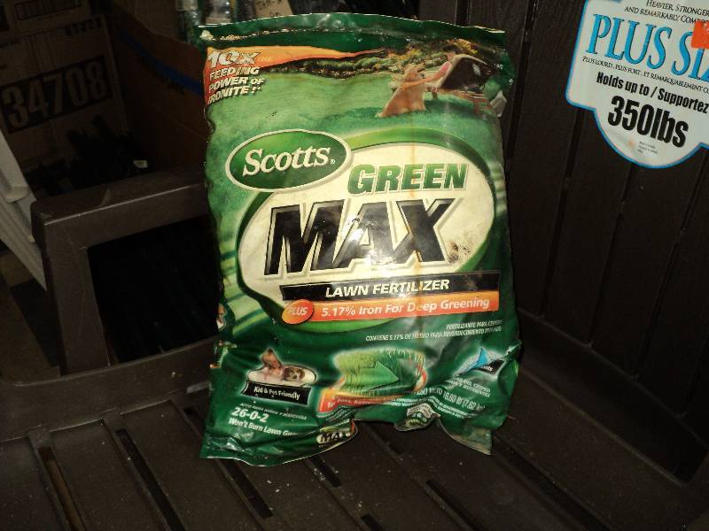 scotts green max lawn fertalizer, 2...