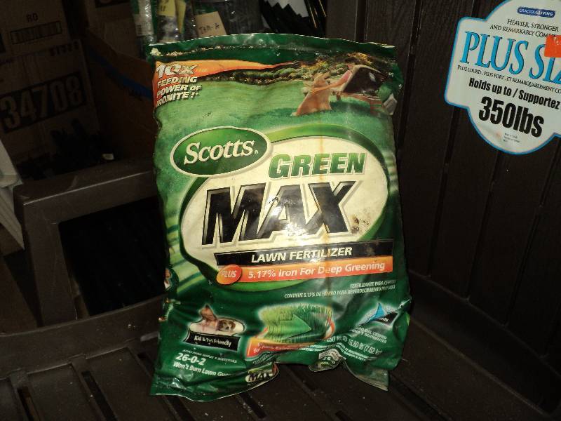 scotts green max lawn fertalizer, 2...