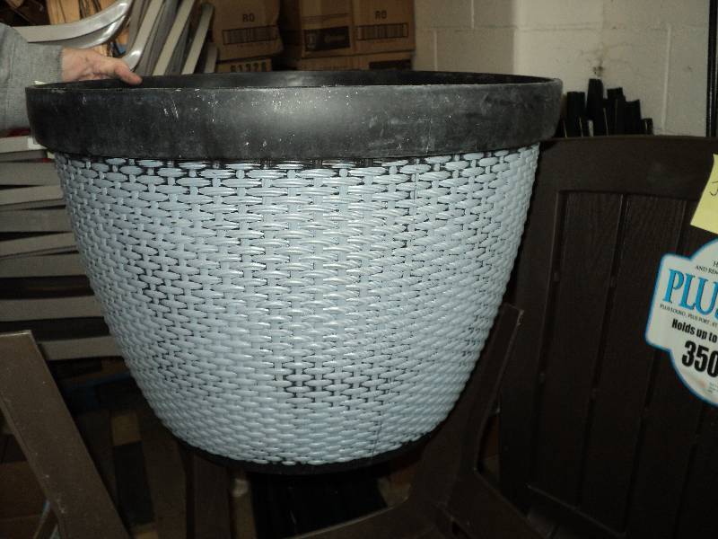 woven planter, 14x20in...