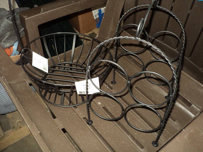 1 4bottle wine holder, banana holde...