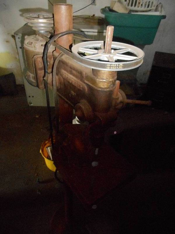 FLOOR STANDING DRILL PRESS