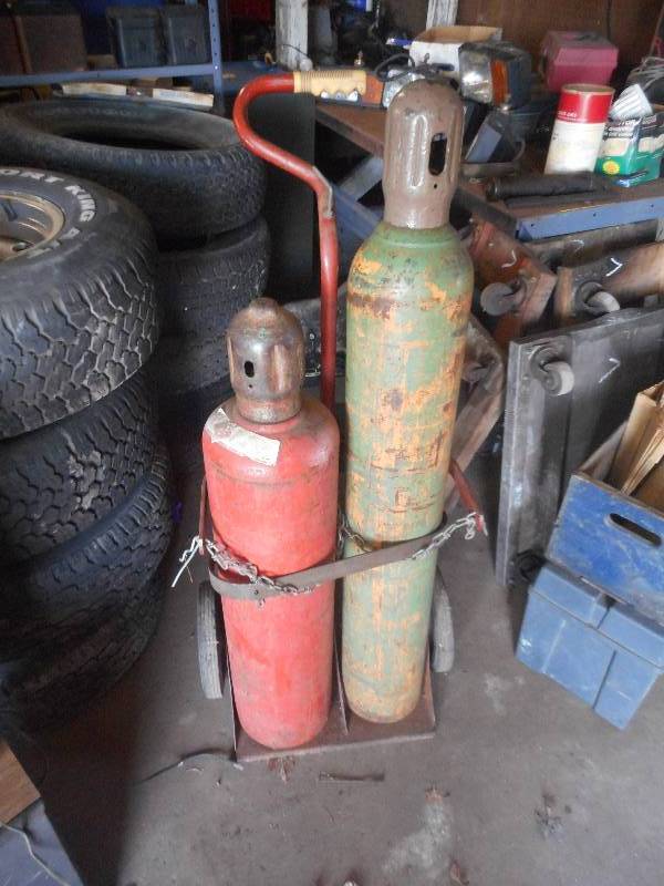 CUTTING TORCH TANKS AND CART