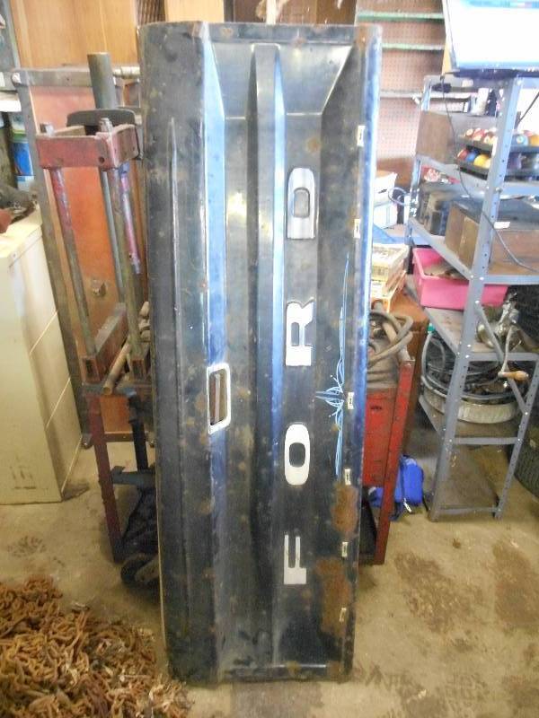 FORD TAILGATE