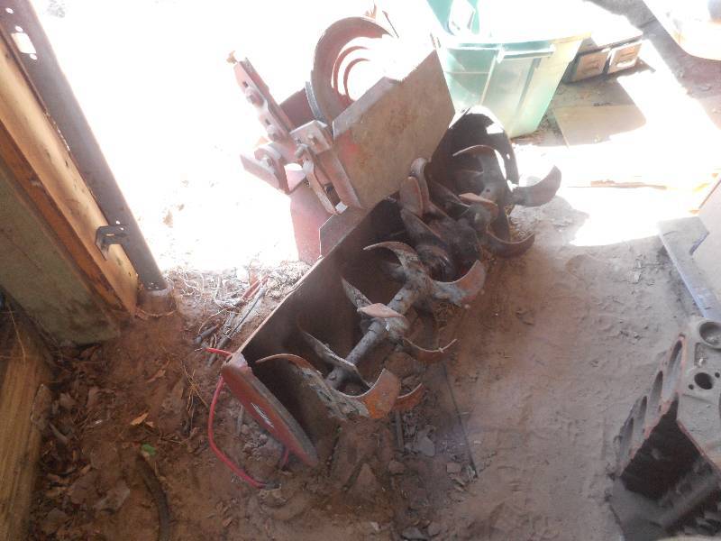 36 INCH MASSEY FERGUSON 3 POINT TILLER