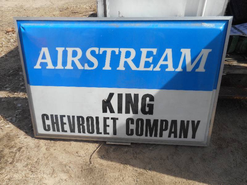 LIGHTED CHEVY SIGN