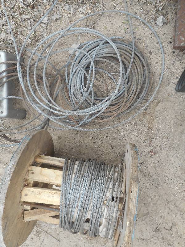 SPOOL OF STEEL CABLE