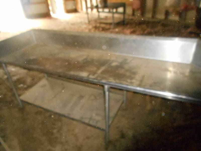 STAINLESS TABLE  WORK BENCH