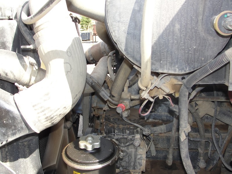 lot 3 image: 1997 International  4900 Dump Truck