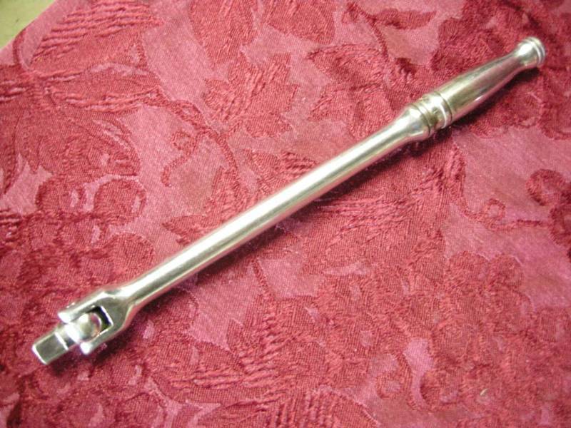 lot 9 image: Snap-On 38 Breaker Bar