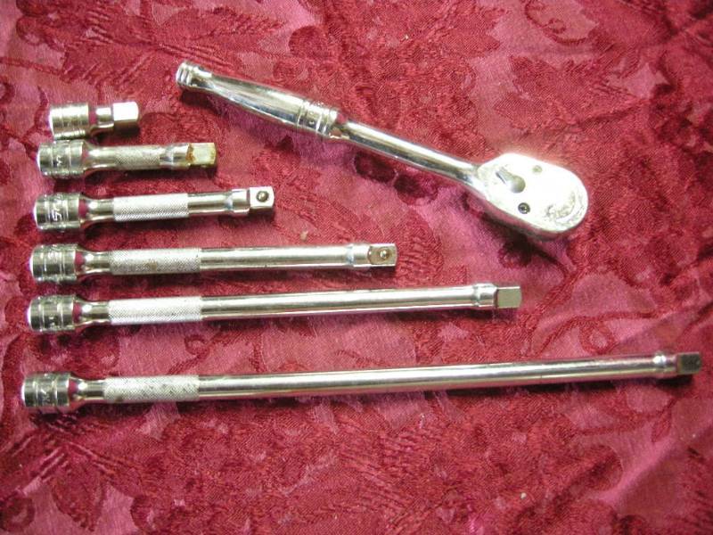 lot 10 image: Snap-On 38 Ratchet Wrench and Extensions