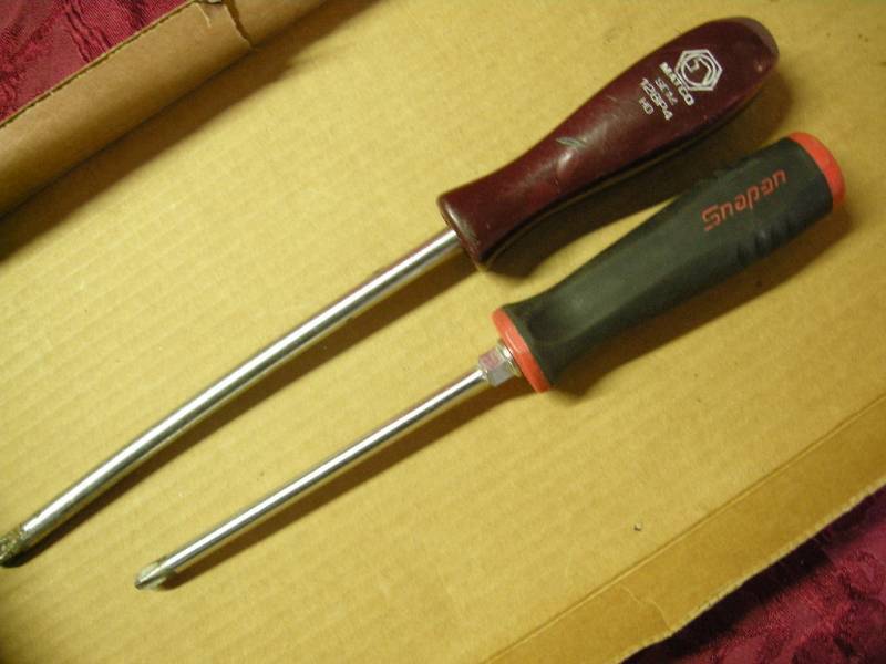 lot 23 image: Matco-Snap-On Screwdrivers