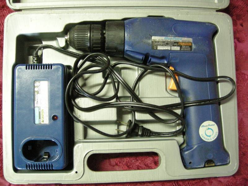 lot 31 image: Blue-Point 7.2v Cordless Drill