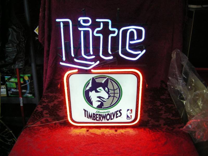 lot 38 image: Timberwolves Neon Beer Light