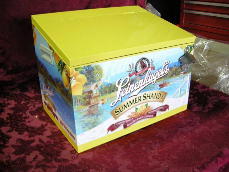 lot 40 image: Leinenkugel Old Fashioned Style Cooler