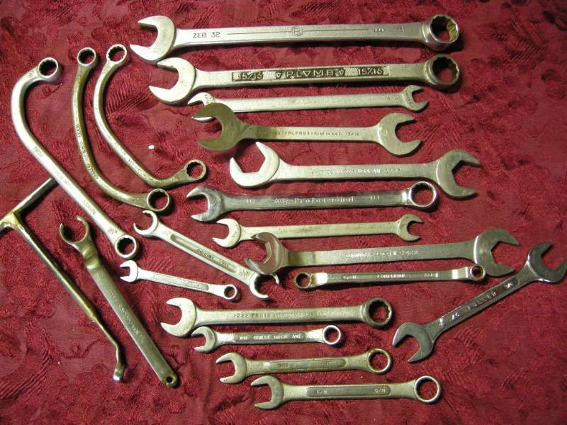 lot 46 image: Variety of Wrenches