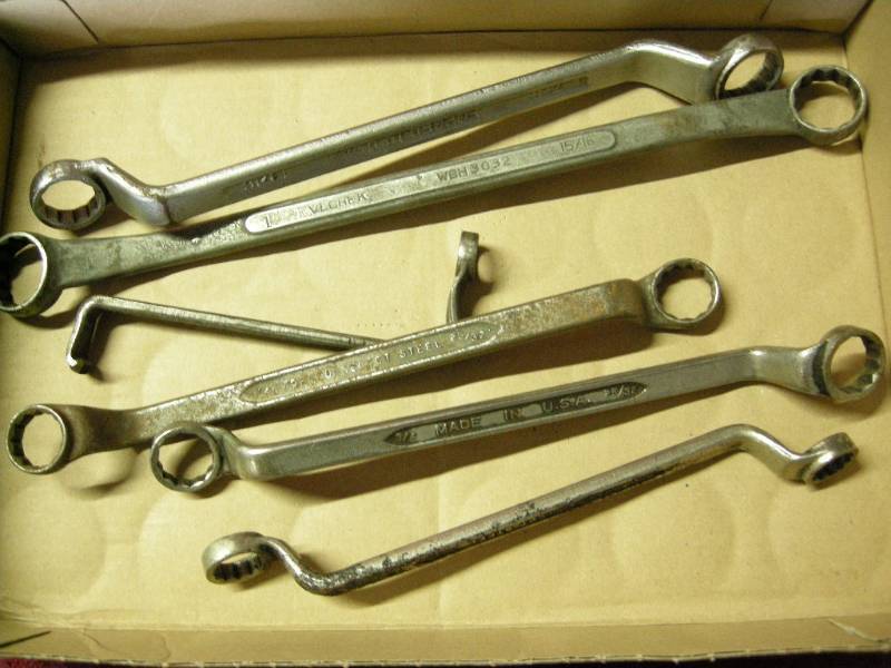 lot 47 image: Offset Wrenches