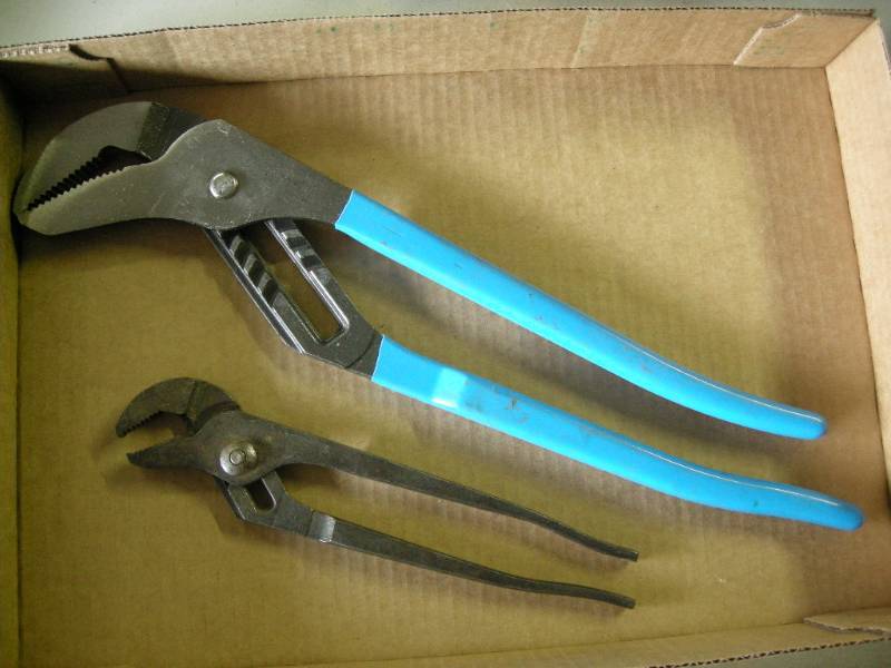 lot 49 image: Channel Lock Pliers