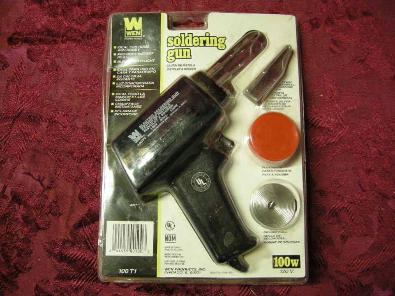 lot 51 image: Wen Soldering Gun