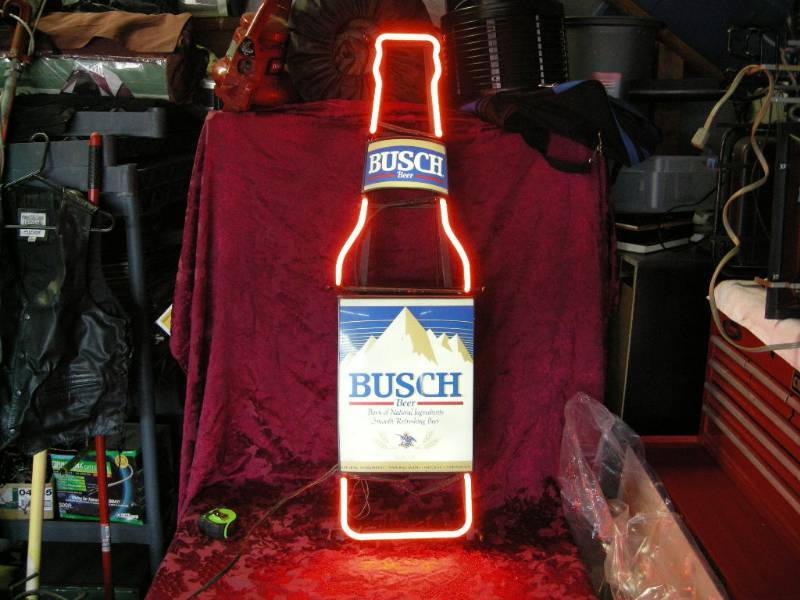 lot 63 image: Busch Beer Neon Light
